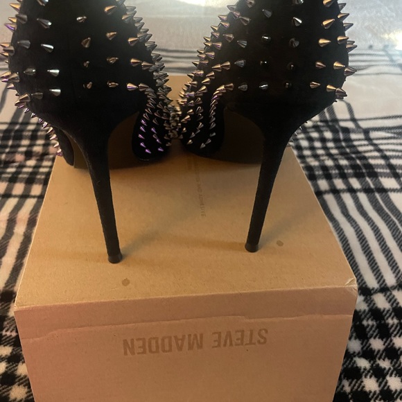 Steve Madden spiked heels - Picture 4 of 4